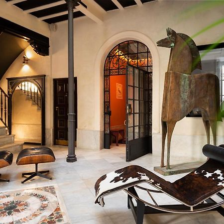 Pajaro Rebelde Bed & Breakfast เซบีญา ภายนอก รูปภาพ