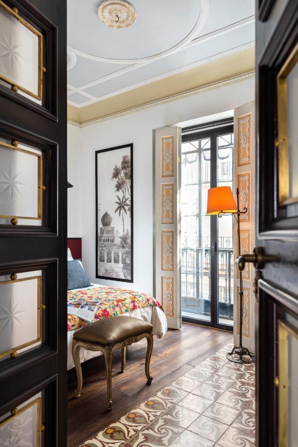 Pajaro Rebelde Bed & Breakfast เซบีญา ภายนอก รูปภาพ