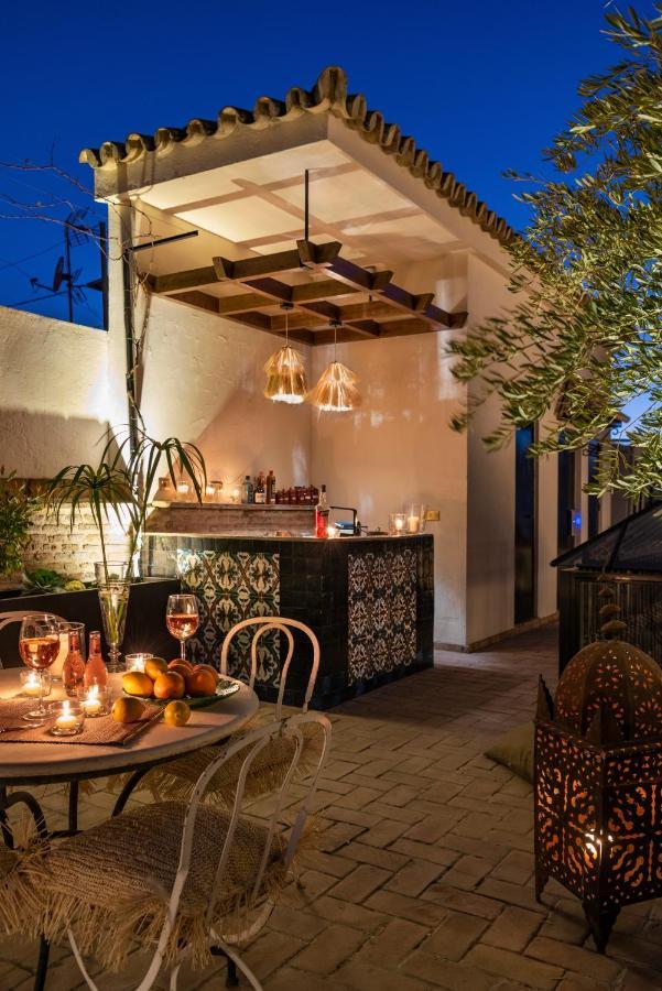 Pajaro Rebelde Bed & Breakfast เซบีญา ภายนอก รูปภาพ