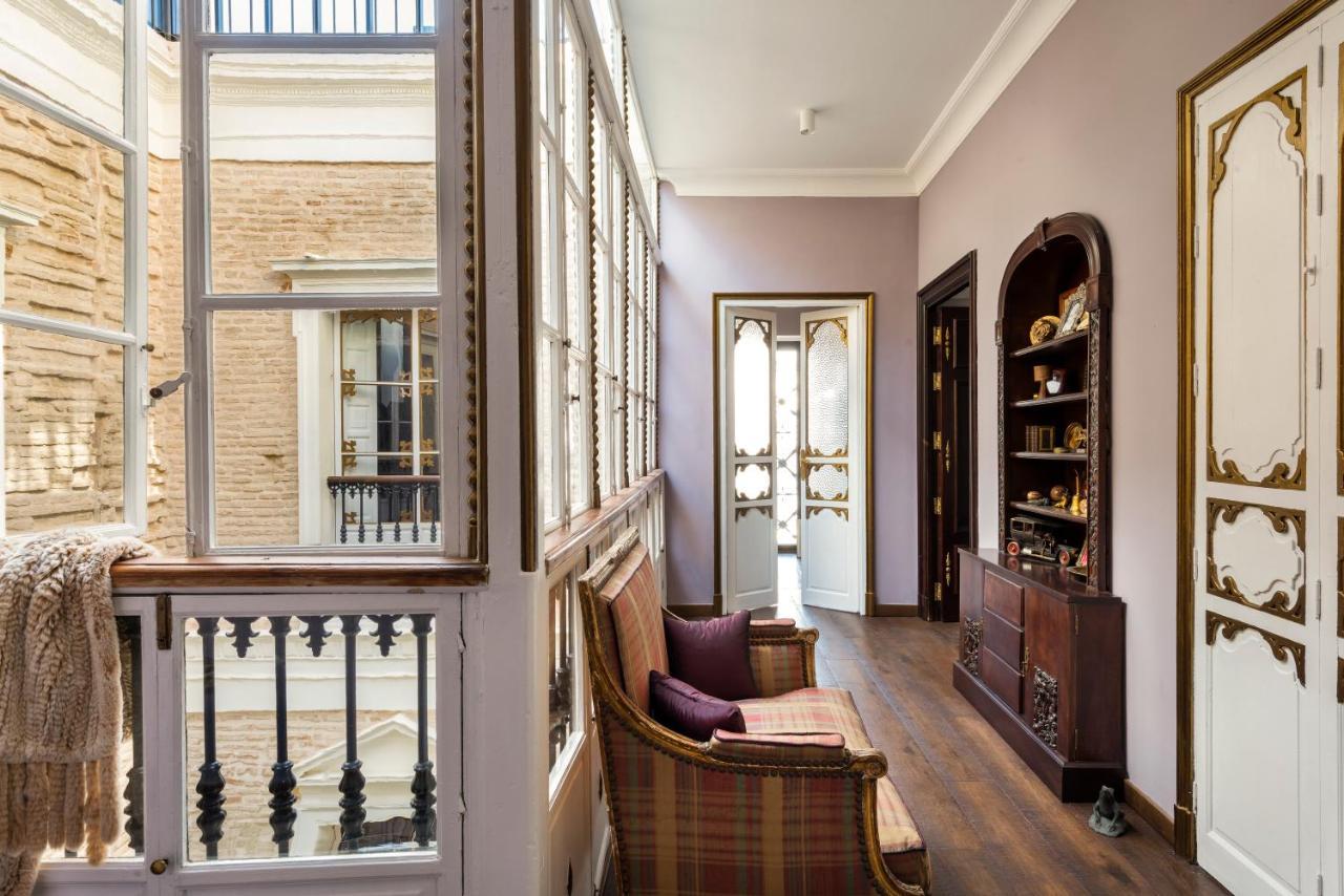 Pajaro Rebelde Bed & Breakfast เซบีญา ภายนอก รูปภาพ